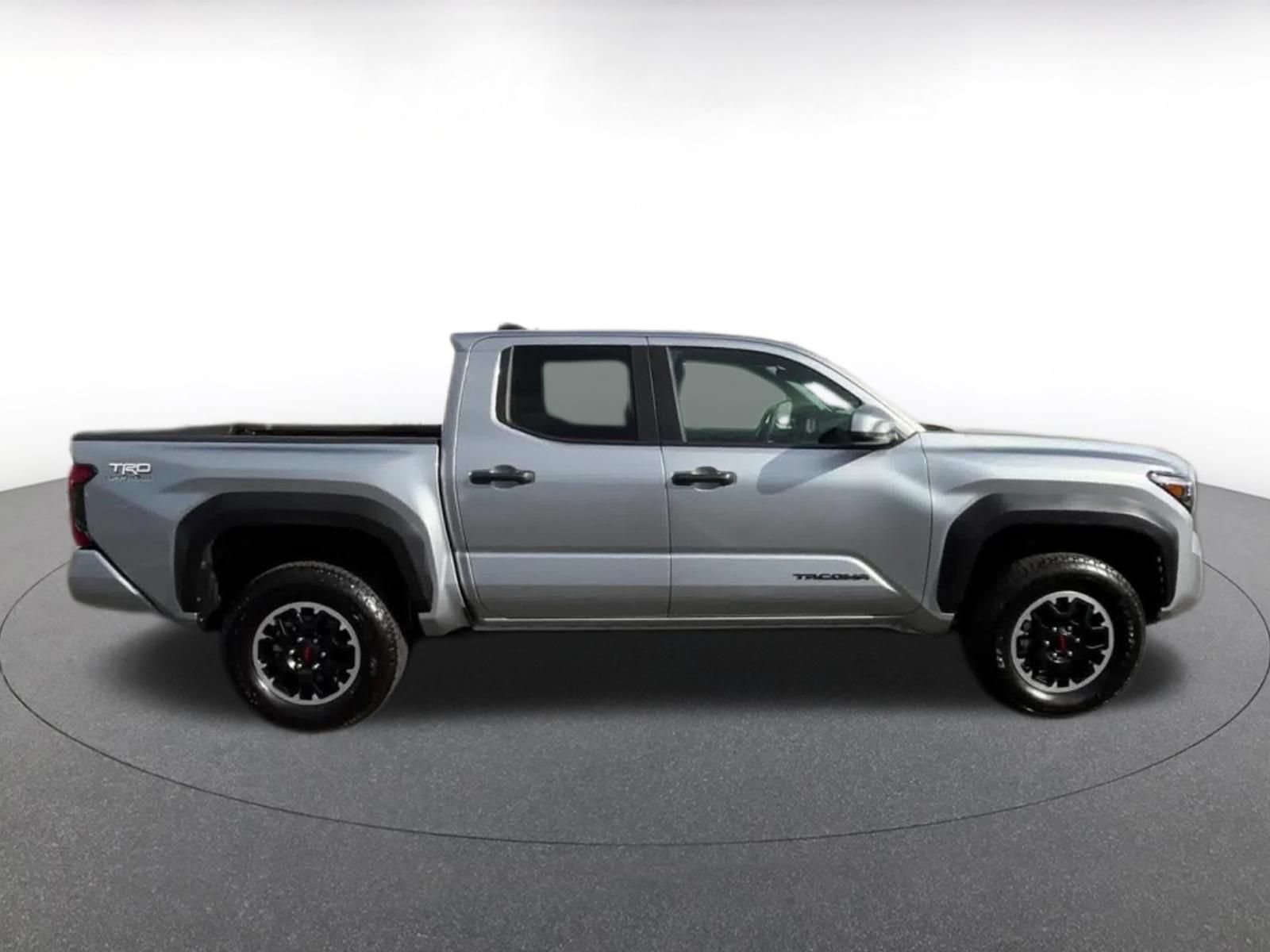 Used 2025 Toyota Tacoma TRD Off-Road AWD/4WD image 16