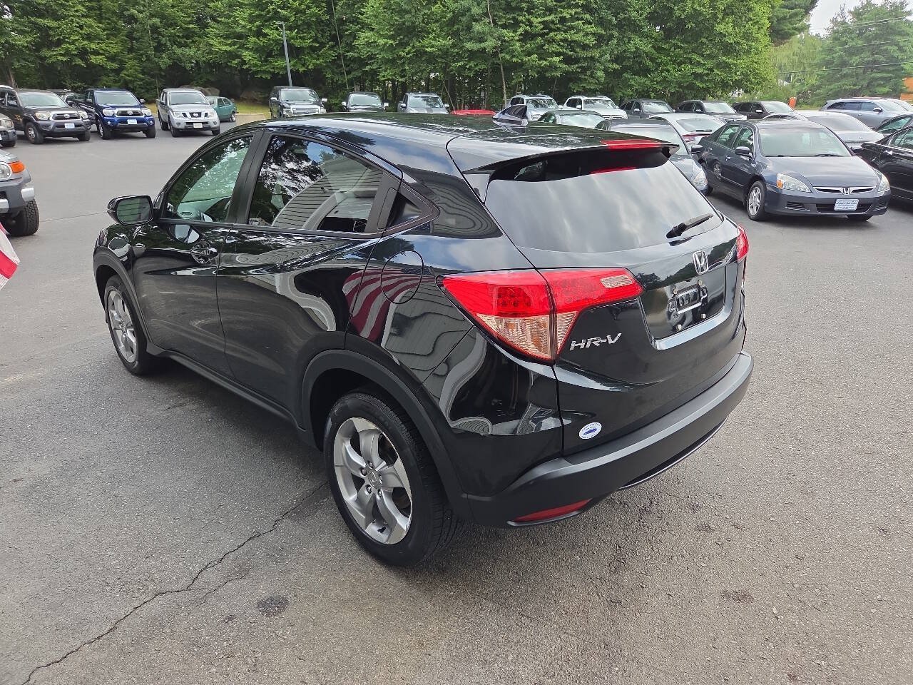 Used 2017 Honda HR-V EX image 5