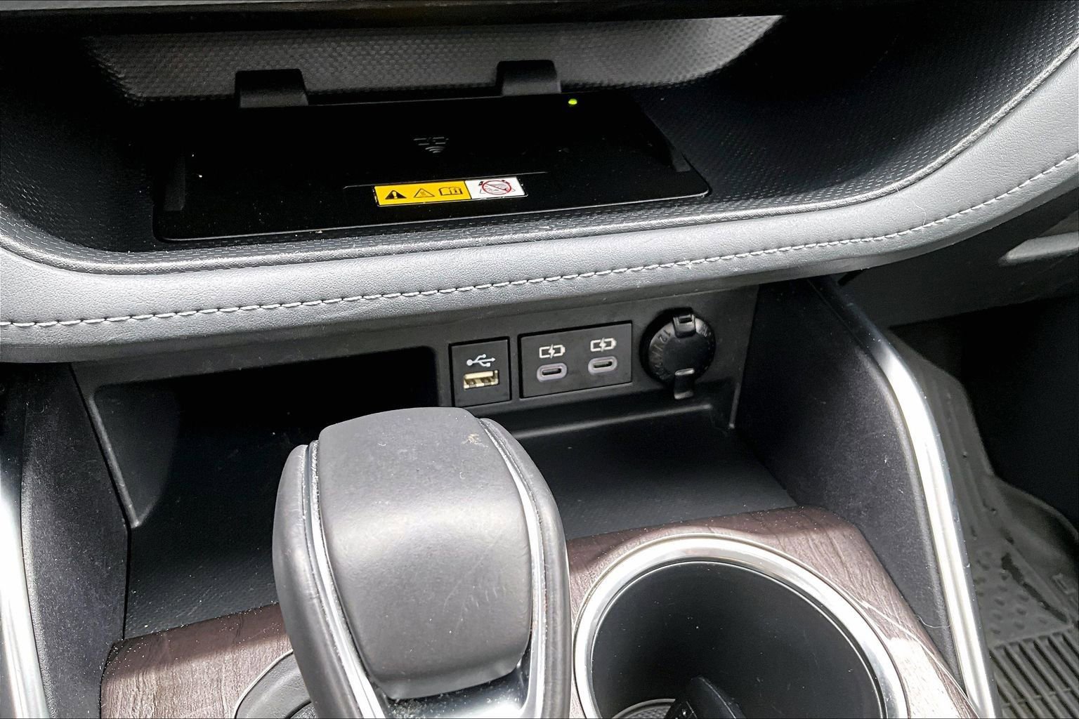 Used 2023 Toyota Highlander Platinum AWD/4WD image 15