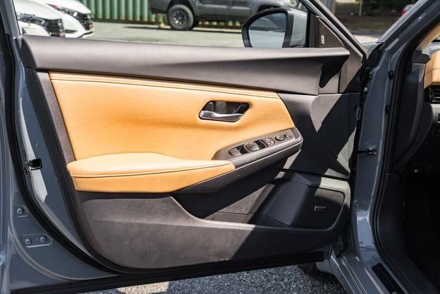 New 2025 Nissan Sentra SV w/ SV Premium Package image 28