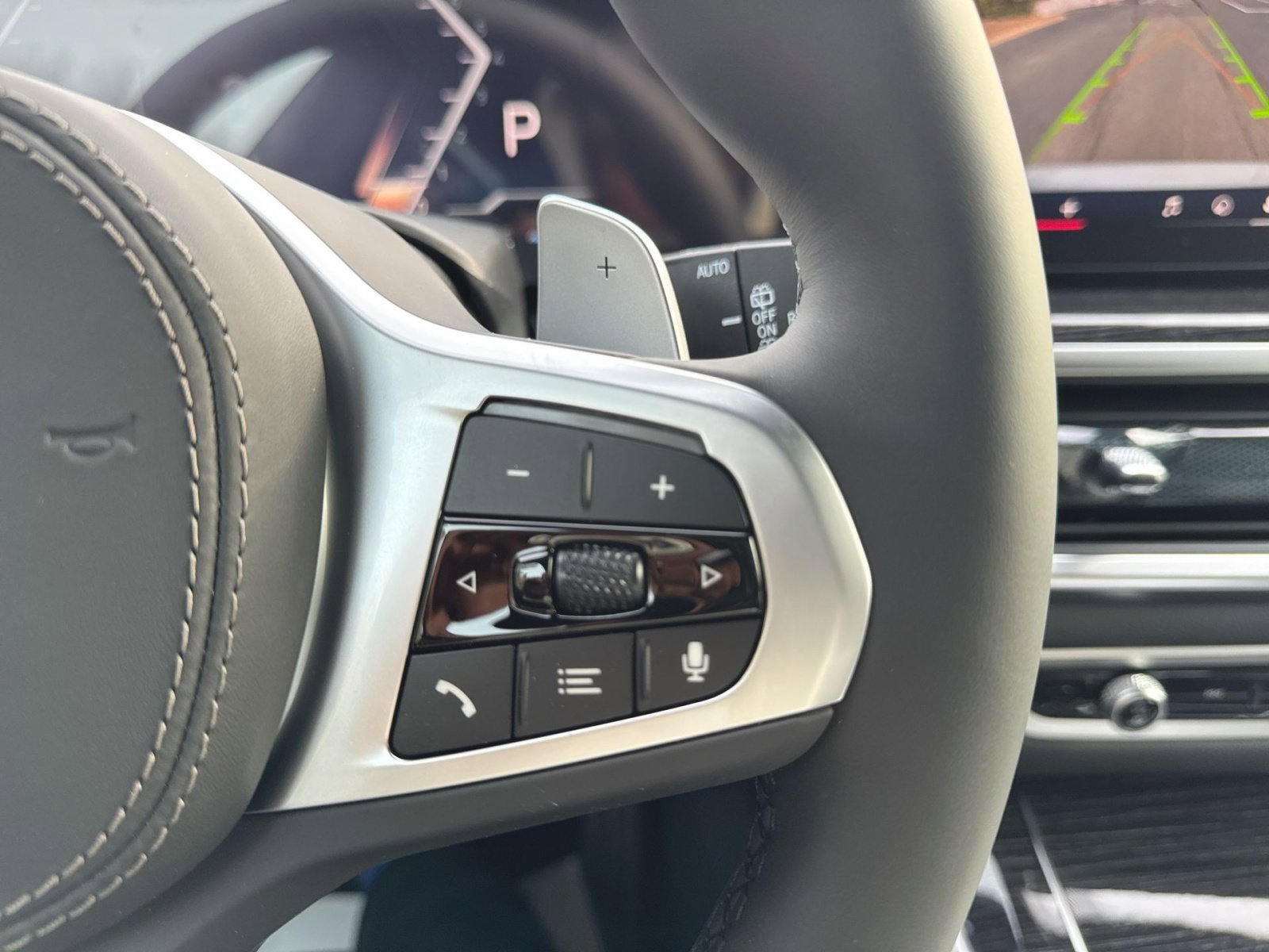 New 2026 BMW X5 xDrive40i w/ M Sport Package image 17