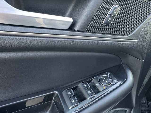 Used 2016 Ford Edge SEL w/ Equipment Group 201A FWD image 5