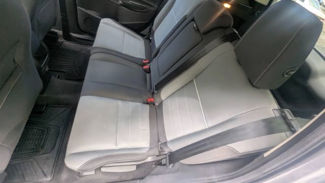 Used 2015 Ford Escape SE FWD image 18