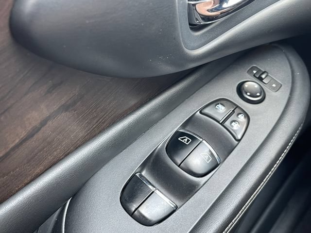 Used 2019 Nissan Murano Platinum w/ Cargo Package FWD image 16