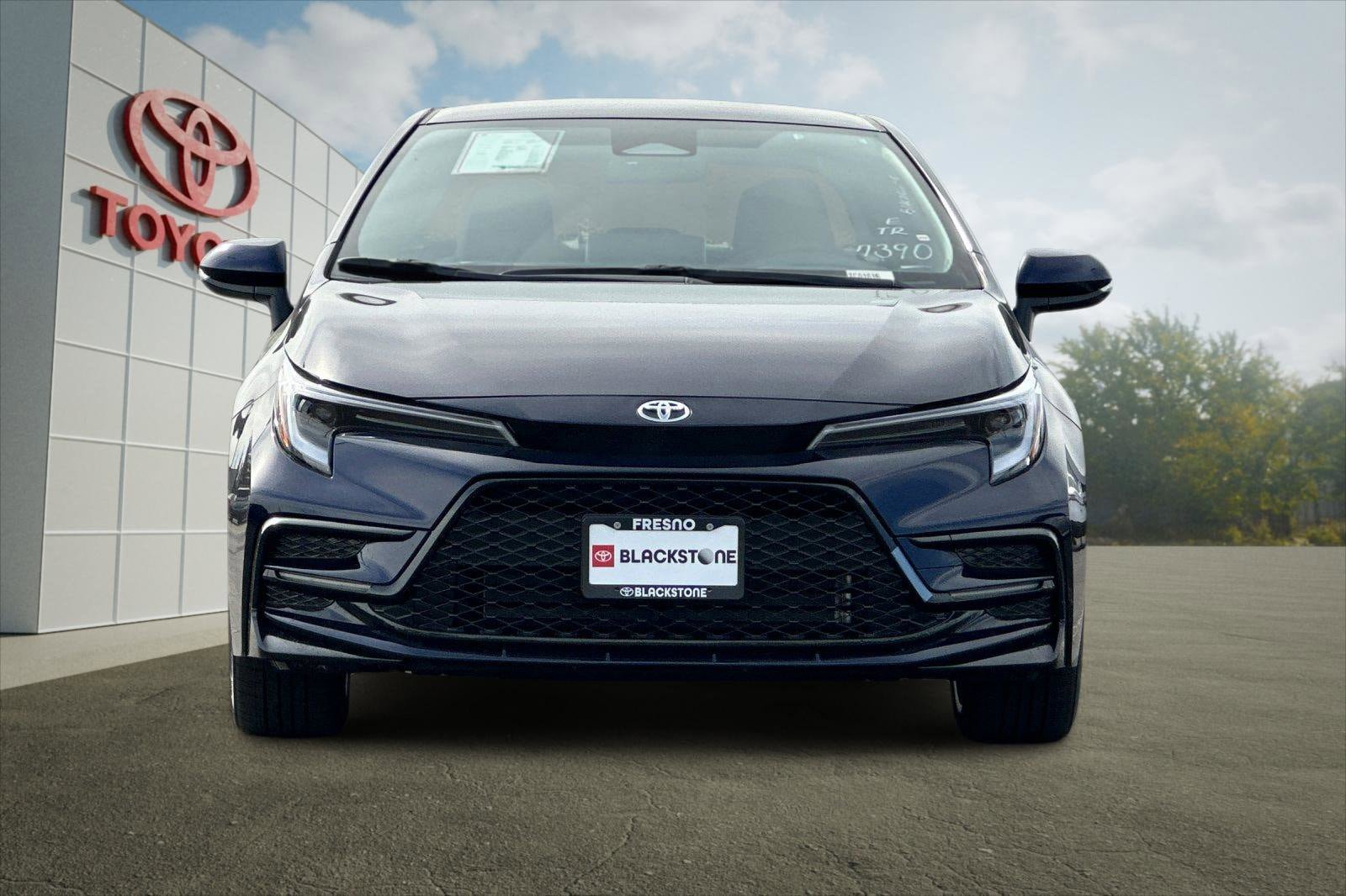 Certified 2026 Toyota Corolla SE w/ SE Premium Package FWD image 8