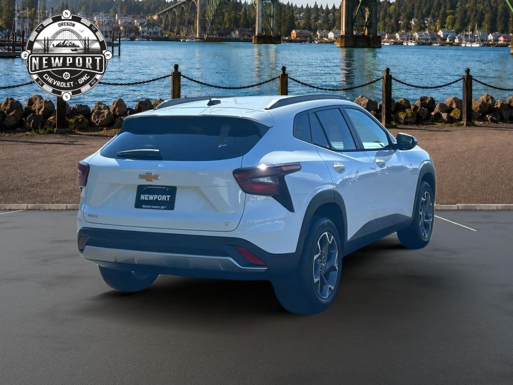 New 2026 Chevrolet Trax LT w/ Sunroof Package FWD image 5