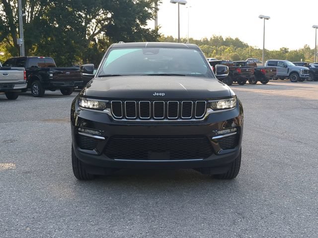 Used 2025 Jeep Grand Cherokee Limited AWD/4WD image 37