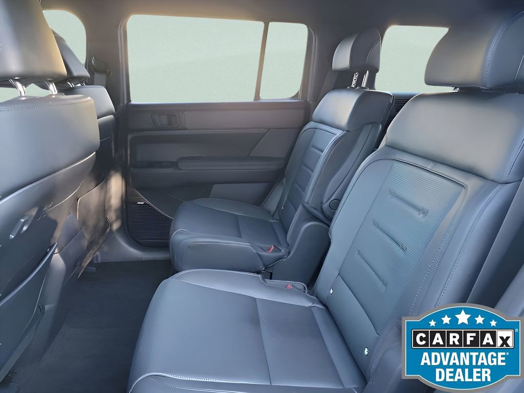 Used 2025 Hyundai Santa Fe Calligraphy FWD image 18