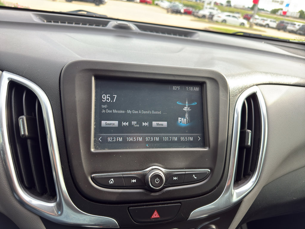 Used 2018 Chevrolet Equinox LS FWD image 16