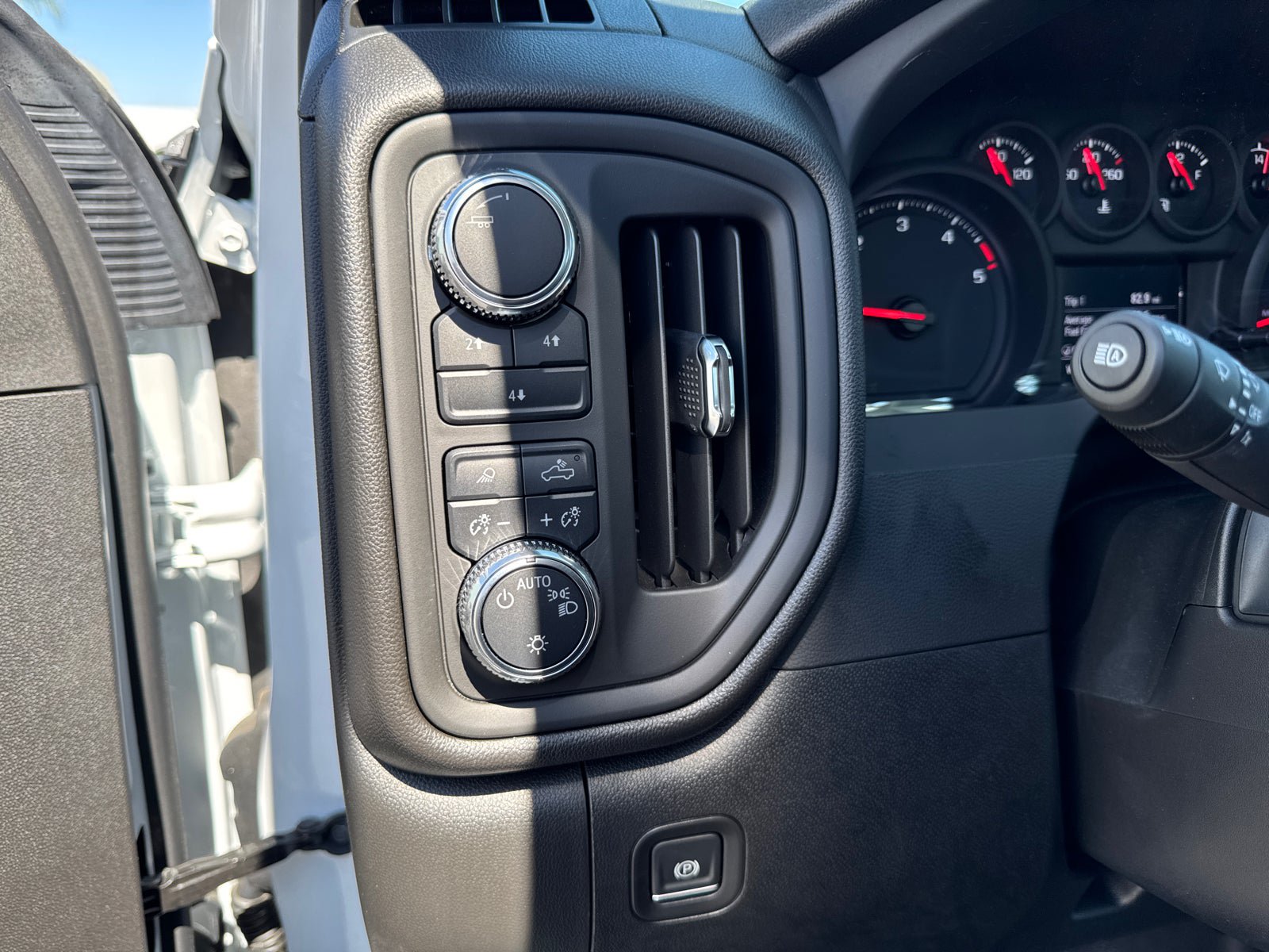 New 2025 GMC Sierra 3500 Pro w/ Fleet Convenience Package AWD/4WD image 26