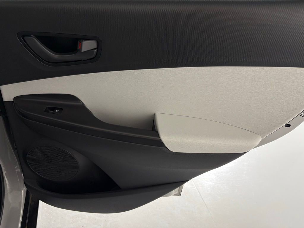 Used 2023 Hyundai Kona SEL image 40