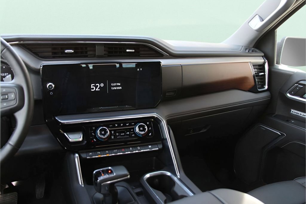 Used 2024 GMC Sierra 1500 Denali w/ Denali Reserve Package image 10