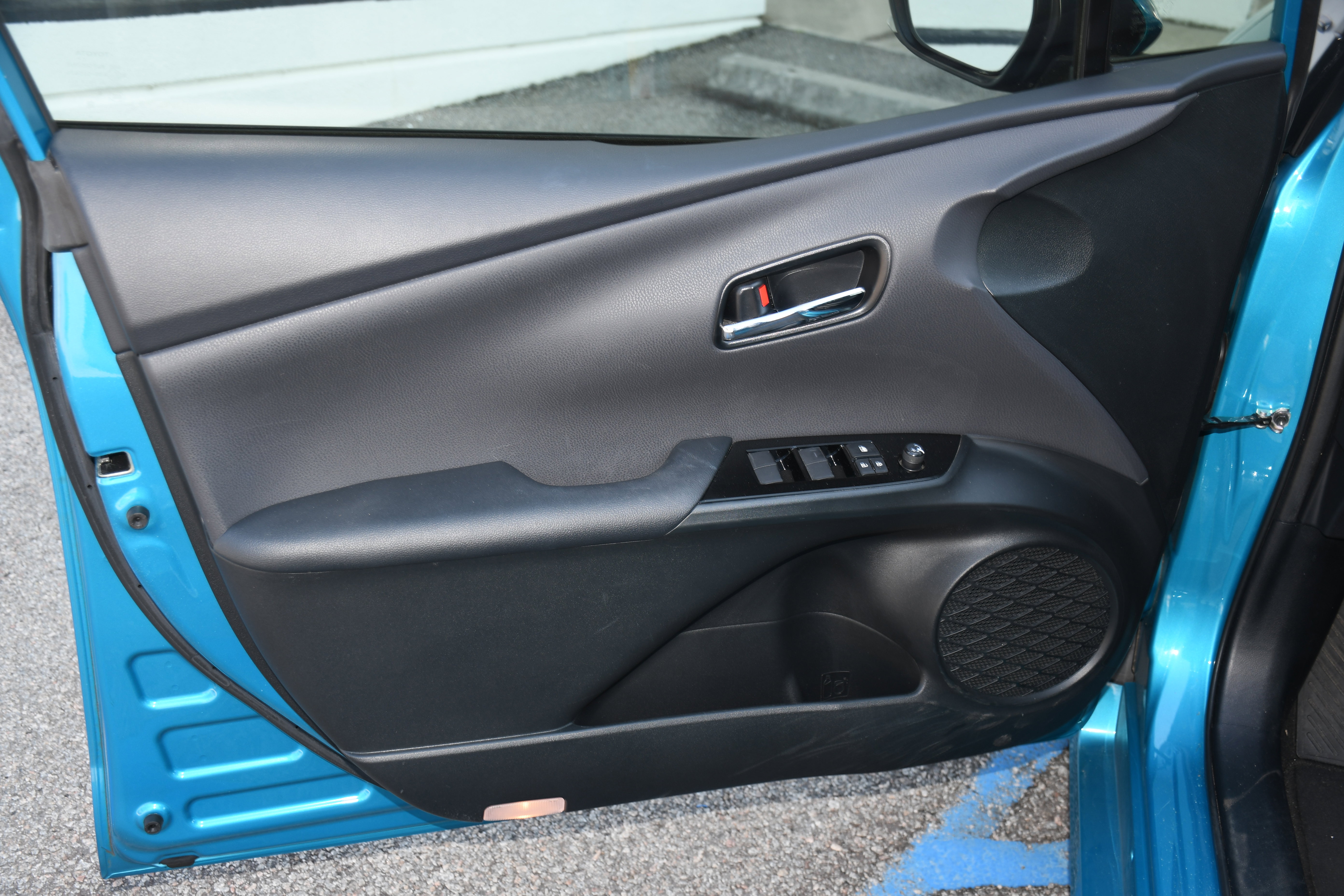 Certified 2021 Toyota Prius Prime Limited image 9