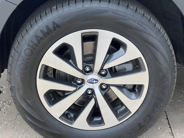 Used 2024 Subaru Outback Premium image 7
