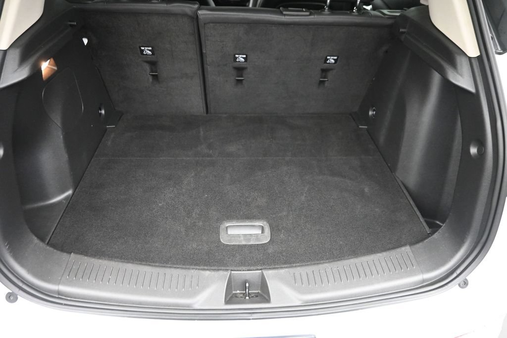 Used 2022 Buick Encore GX Select w/ Sport Touring Package FWD image 11