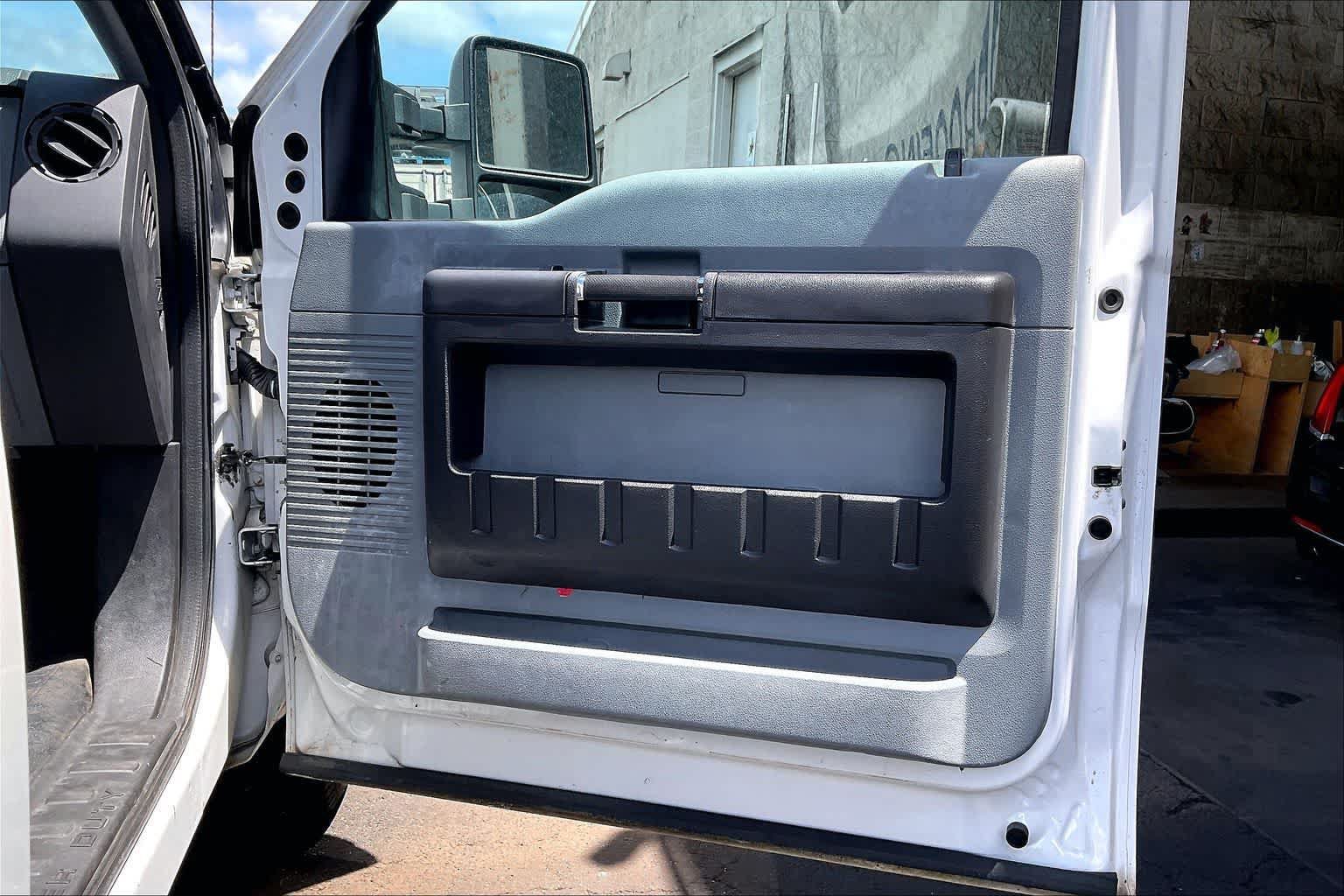 Used 2015 Ford F250 XL w/ Power Equipment Group RWD image 28