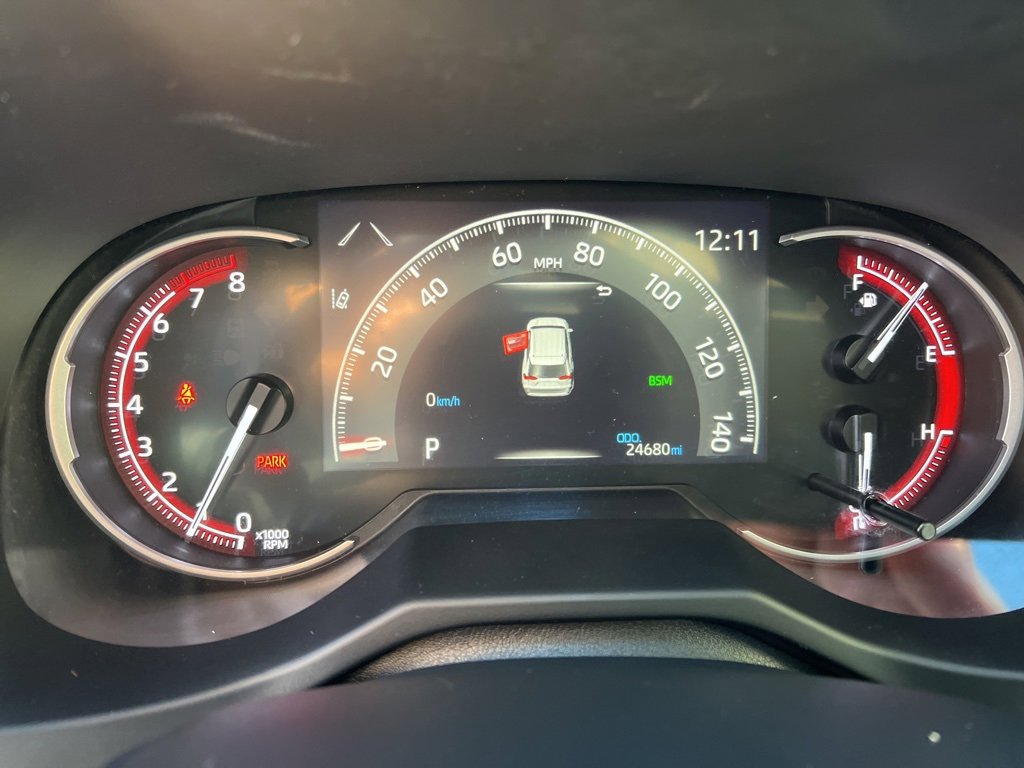 Used 2023 Toyota RAV4 XLE Premium image 17