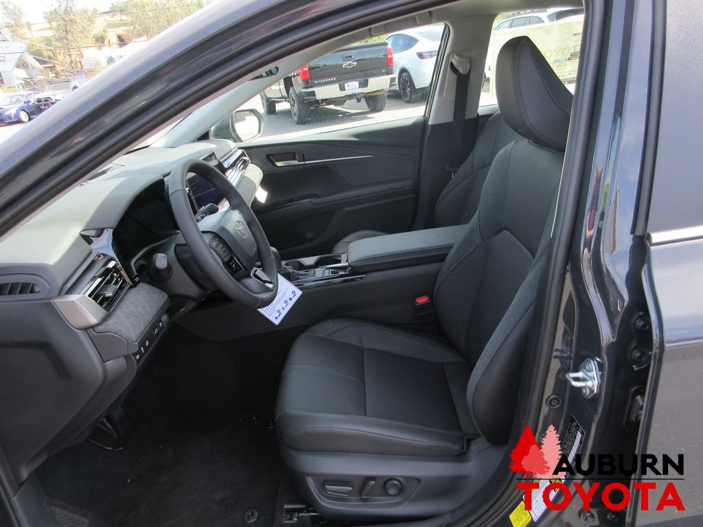 New 2026 Toyota Camry XLE image 6