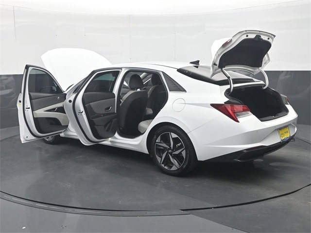 Used 2023 Hyundai Elantra Limited w/ Cargo Package image 39