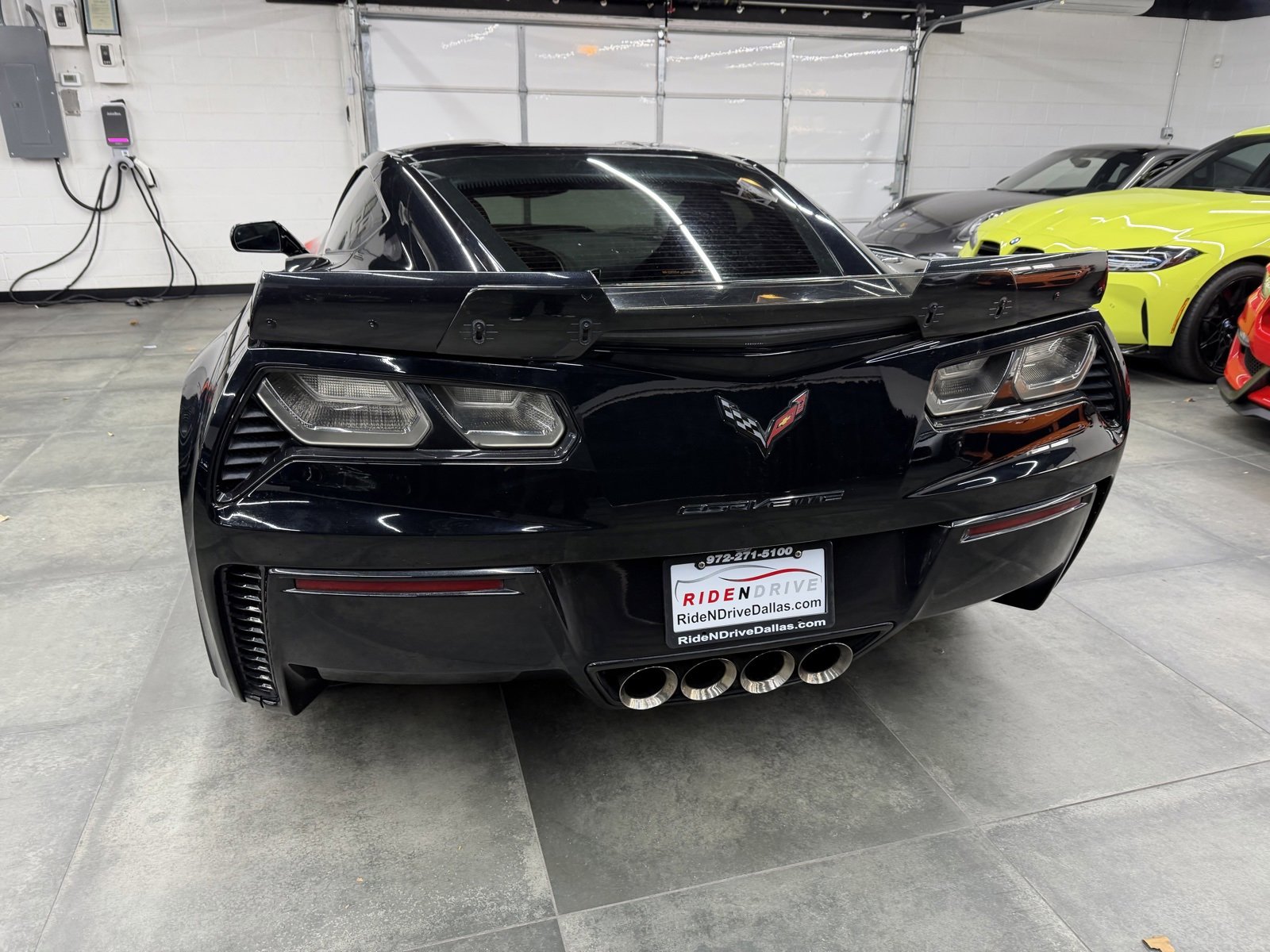 Used 2016 Chevrolet Corvette Z06 w/ 3LZ Preferred Equipment Group image 5