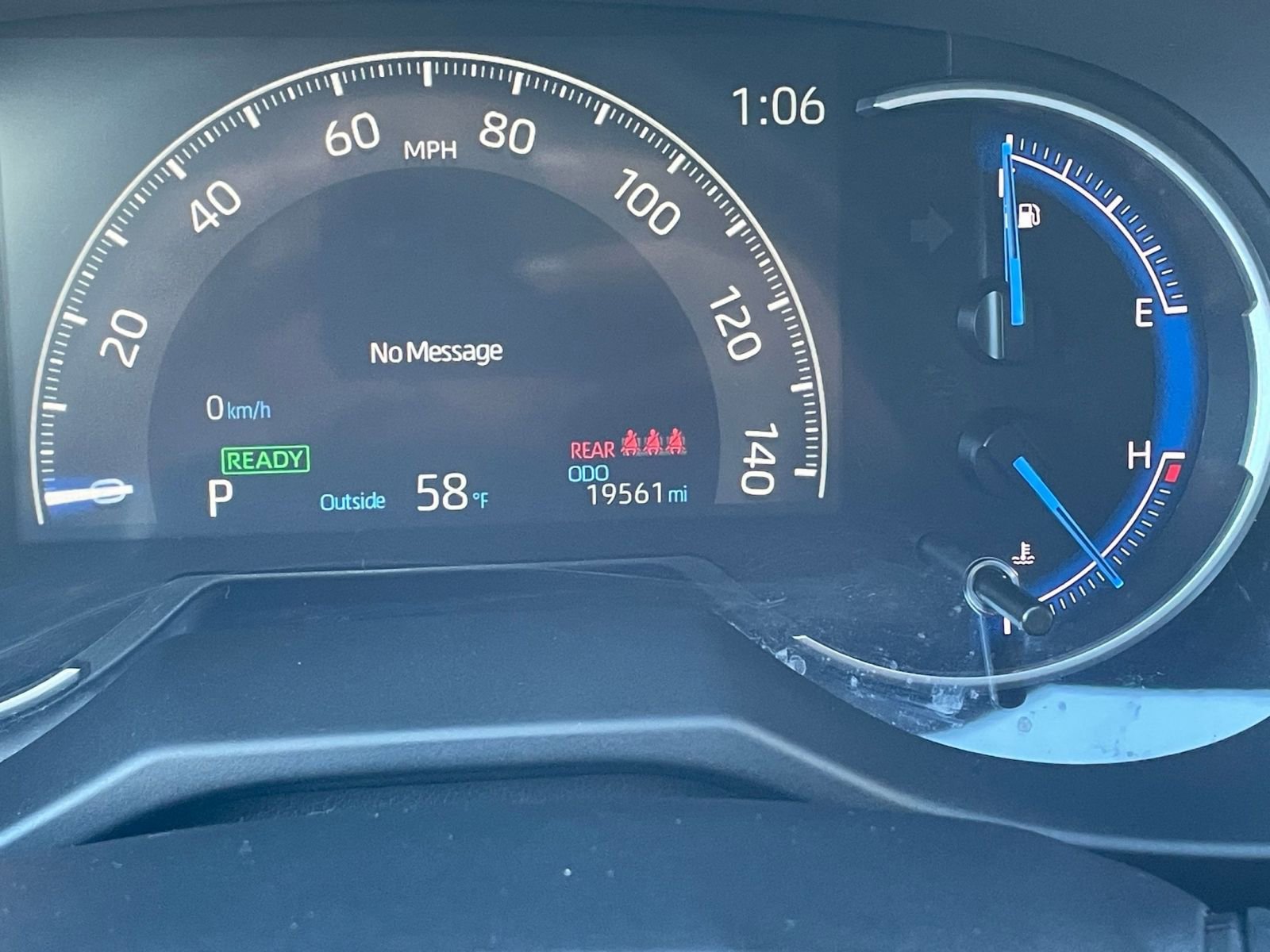 Used 2025 Toyota RAV4 LE image 39