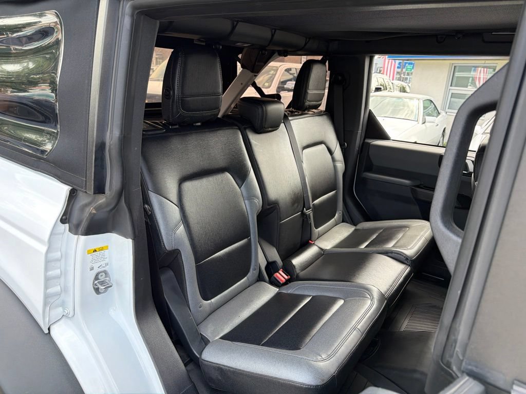 Used 2023 Ford Bronco Big Bend w/ Sasquatch Package AWD/4WD image 16