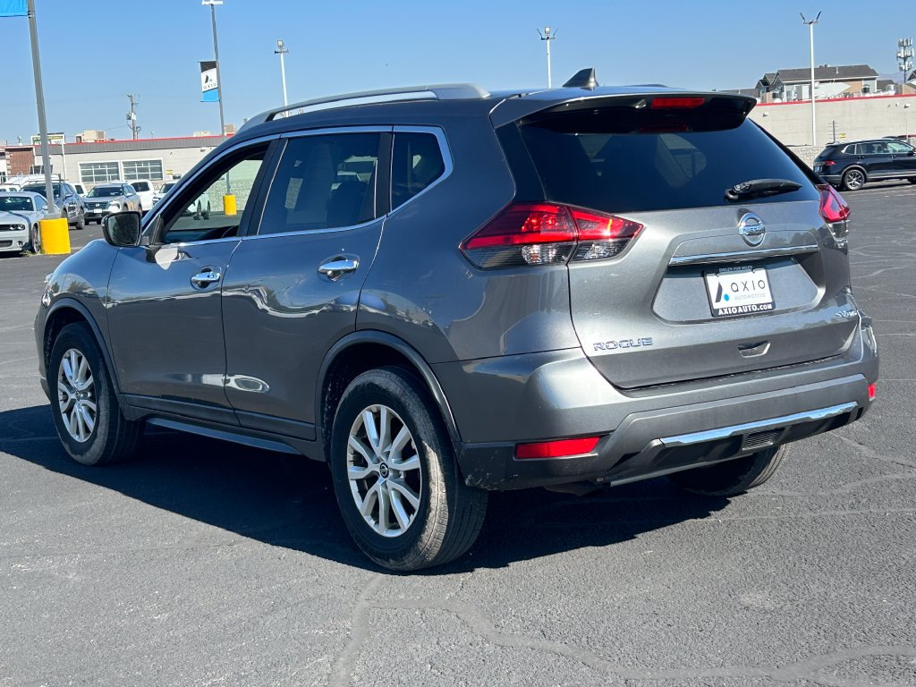 Used 2017 Nissan Rogue SV AWD/4WD image 6