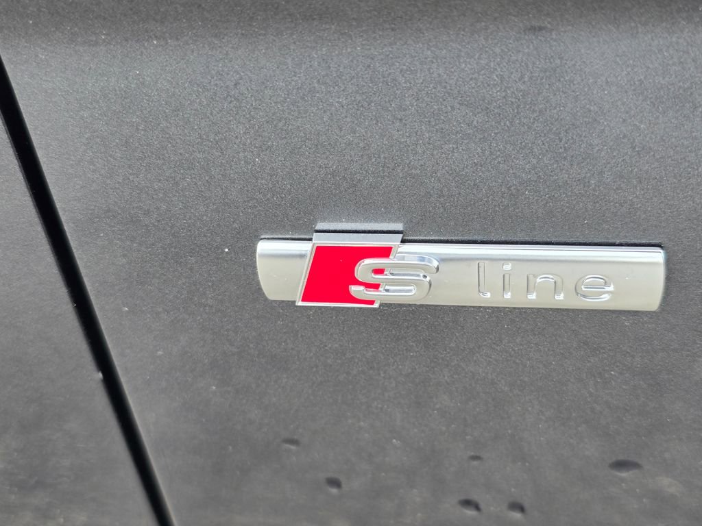 Used 2023 Audi Q5 2.0T Premium w/ Convenience Package image 25