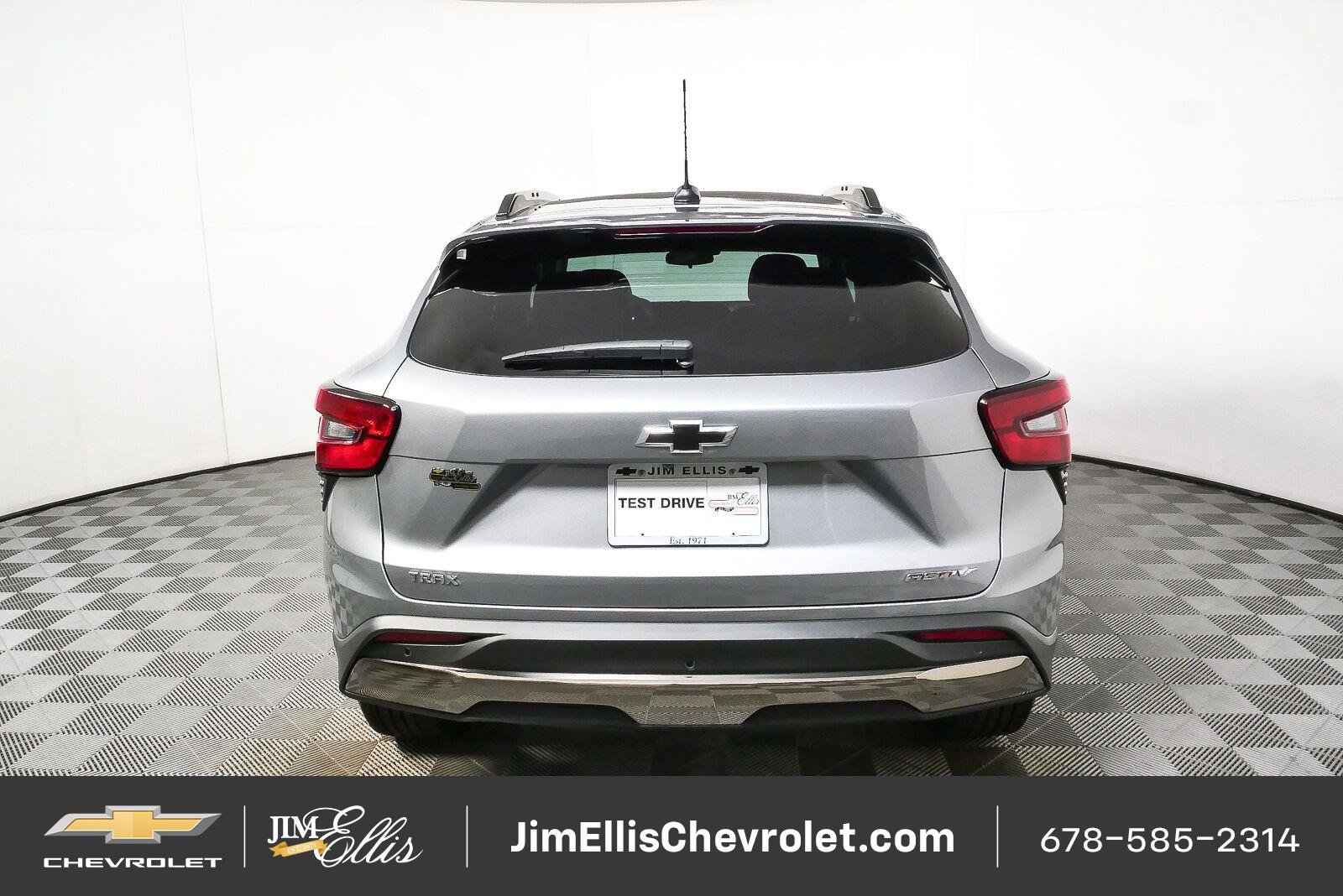 New 2026 Chevrolet Trax ACTIV w/ Sunroof Package FWD image 25
