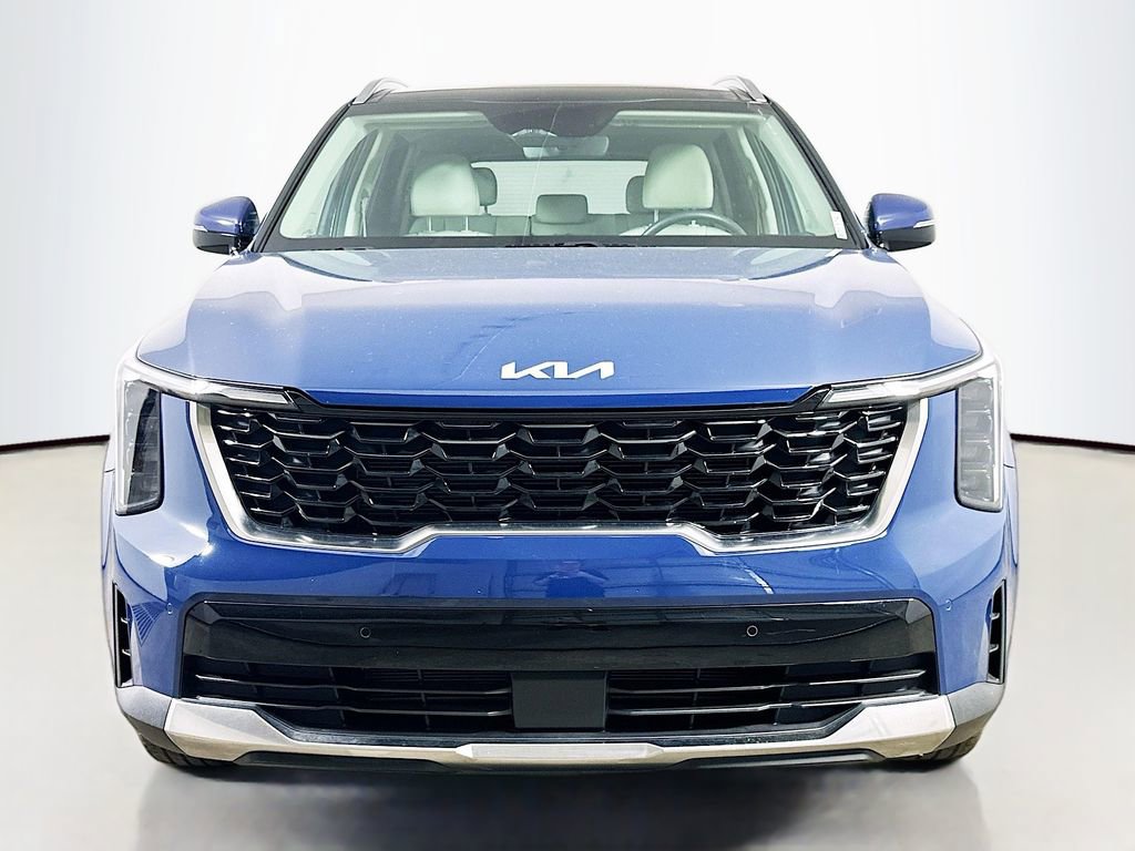 Used 2024 Kia Sorento S w/ Panoramic Sunroof Package image 2
