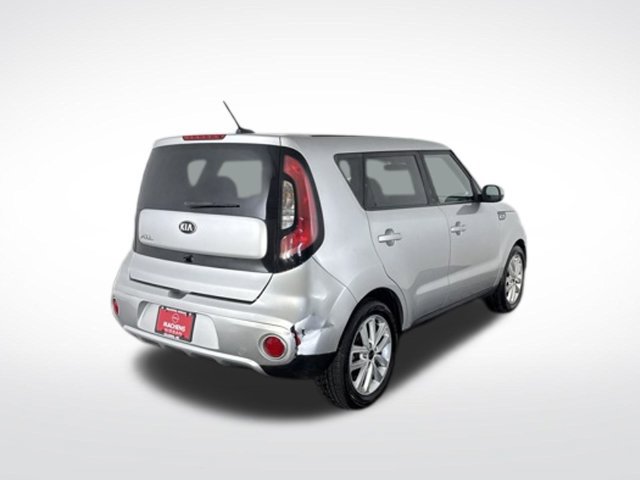 Used 2019 Kia Soul + FWD image 7