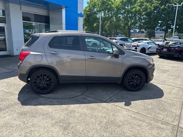 Used 2022 Chevrolet Trax LT w/ Sport Edition AWD/4WD image 9