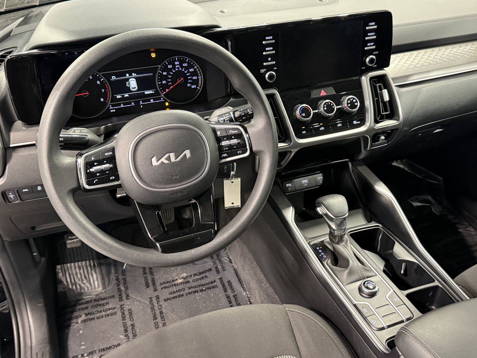 Used 2022 Kia Sorento LX FWD image 17