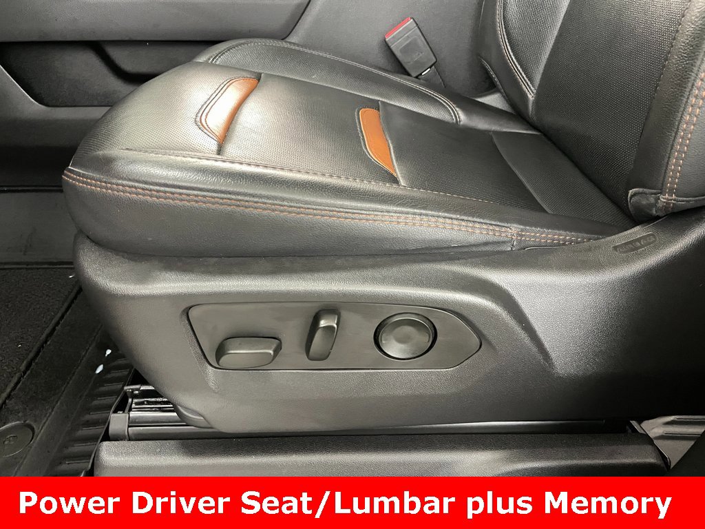 Used 2022 GMC Sierra 1500 AT4 w/ AT4 Premium Package image 11