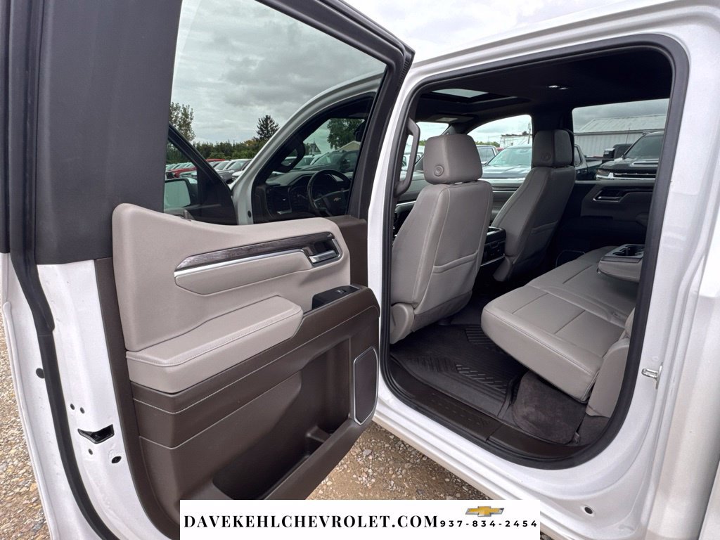 Used 2022 Chevrolet Silverado 1500 LTZ w/ LTZ Premium Package AWD/4WD image 21