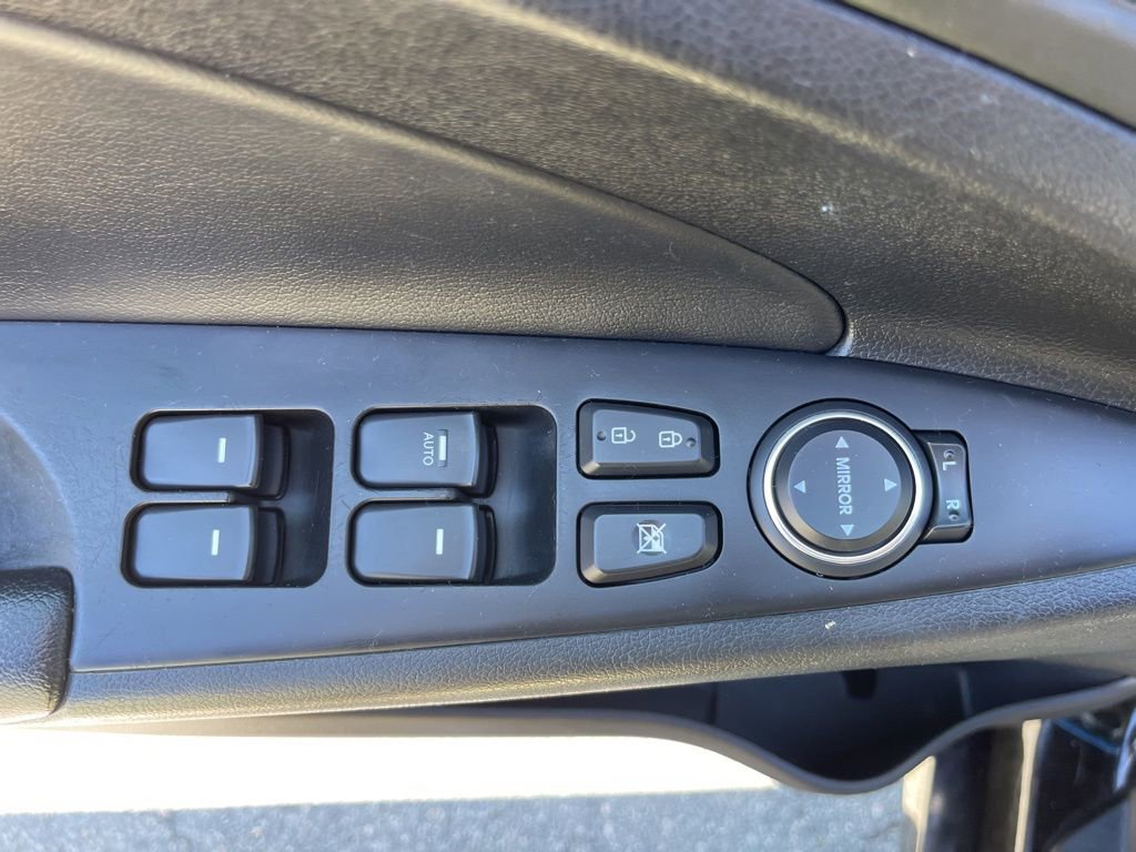 Used 2013 Hyundai Sonata SE image 13