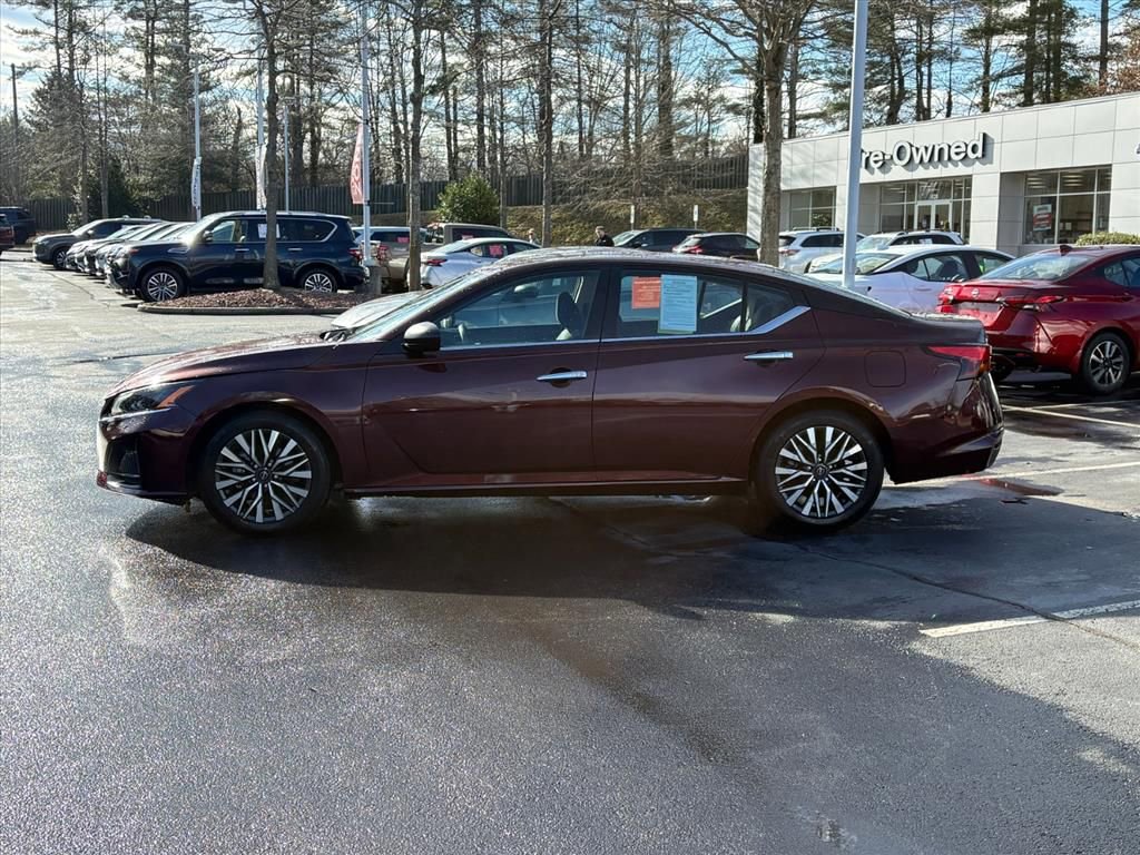 Certified 2024 Nissan Altima 2.5 SV image 5