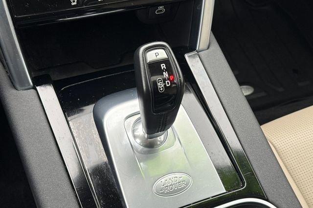 Used 2023 Land Rover Discovery Sport S image 26