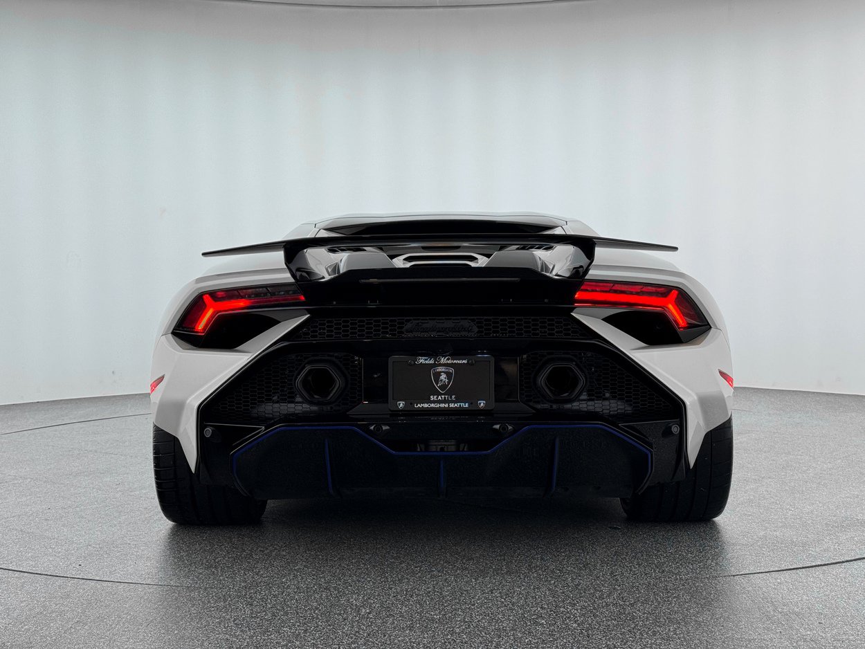 Used 2023 Lamborghini Huracan Tecnica RWD image 5