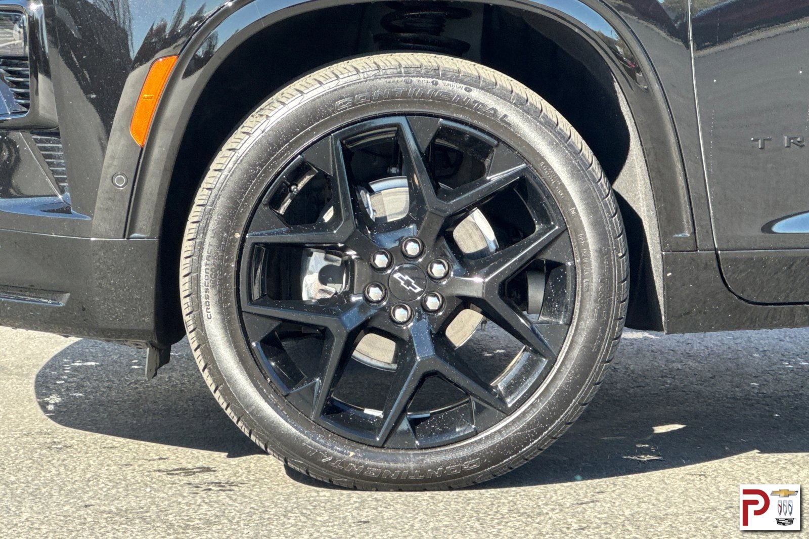 Certified 2025 Chevrolet Traverse RS w/ LPO, Floor Liner Package AWD/4WD image 35