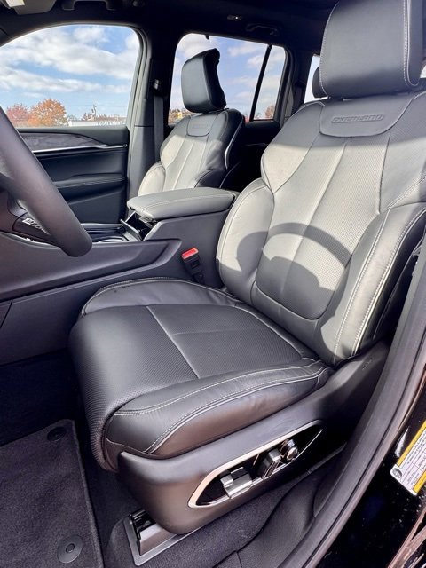 New 2025 Jeep Grand Cherokee Overland w/ Adv Protech Group III image 11