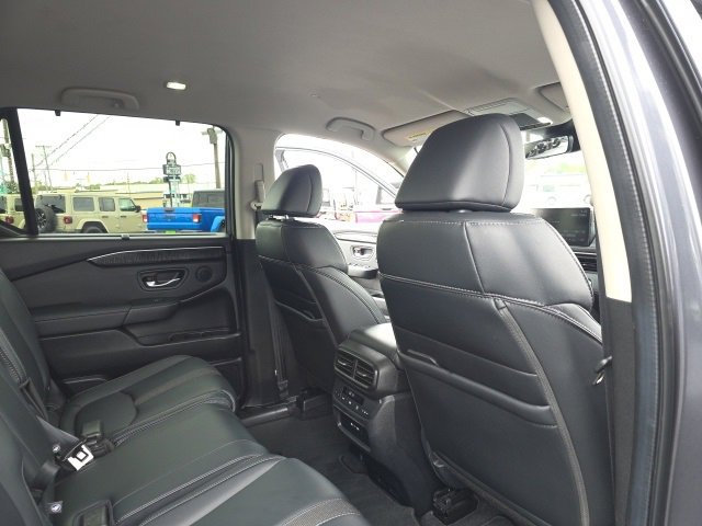 Used 2024 Honda Pilot EX-L image 47