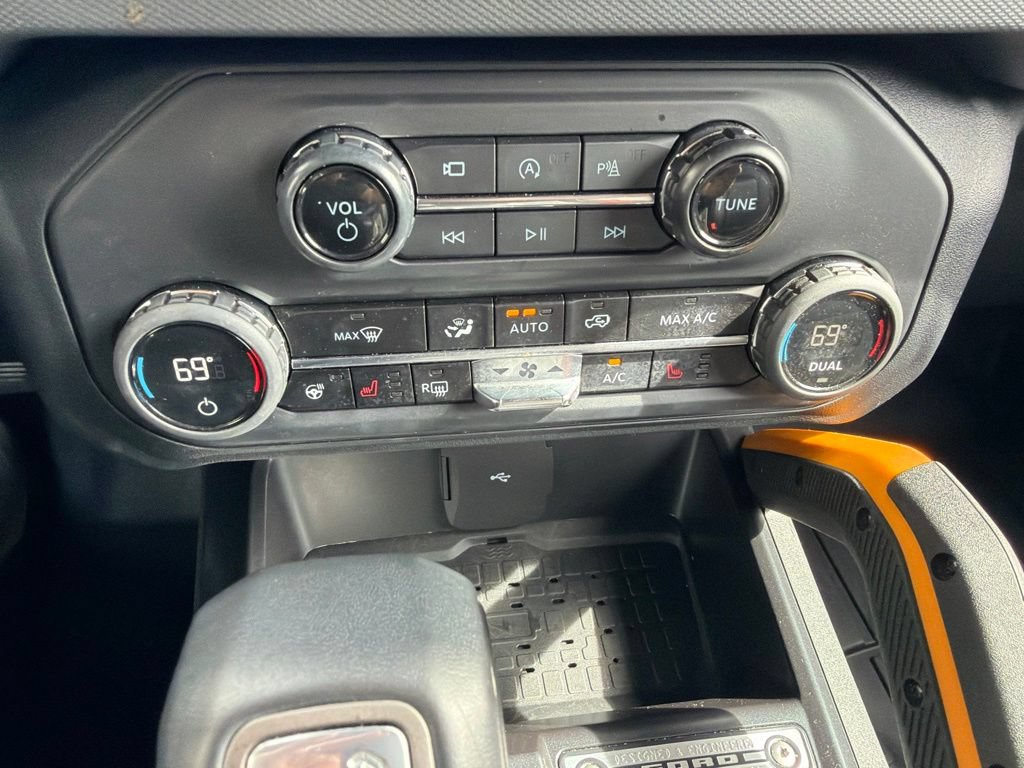 Used 2024 Ford Bronco Badlands AWD/4WD image 86
