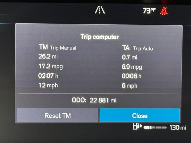 Used 2022 Volvo XC60 B6 R-Design image 16