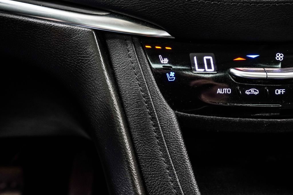 Used 2019 Cadillac XT5 Premium Luxury image 29