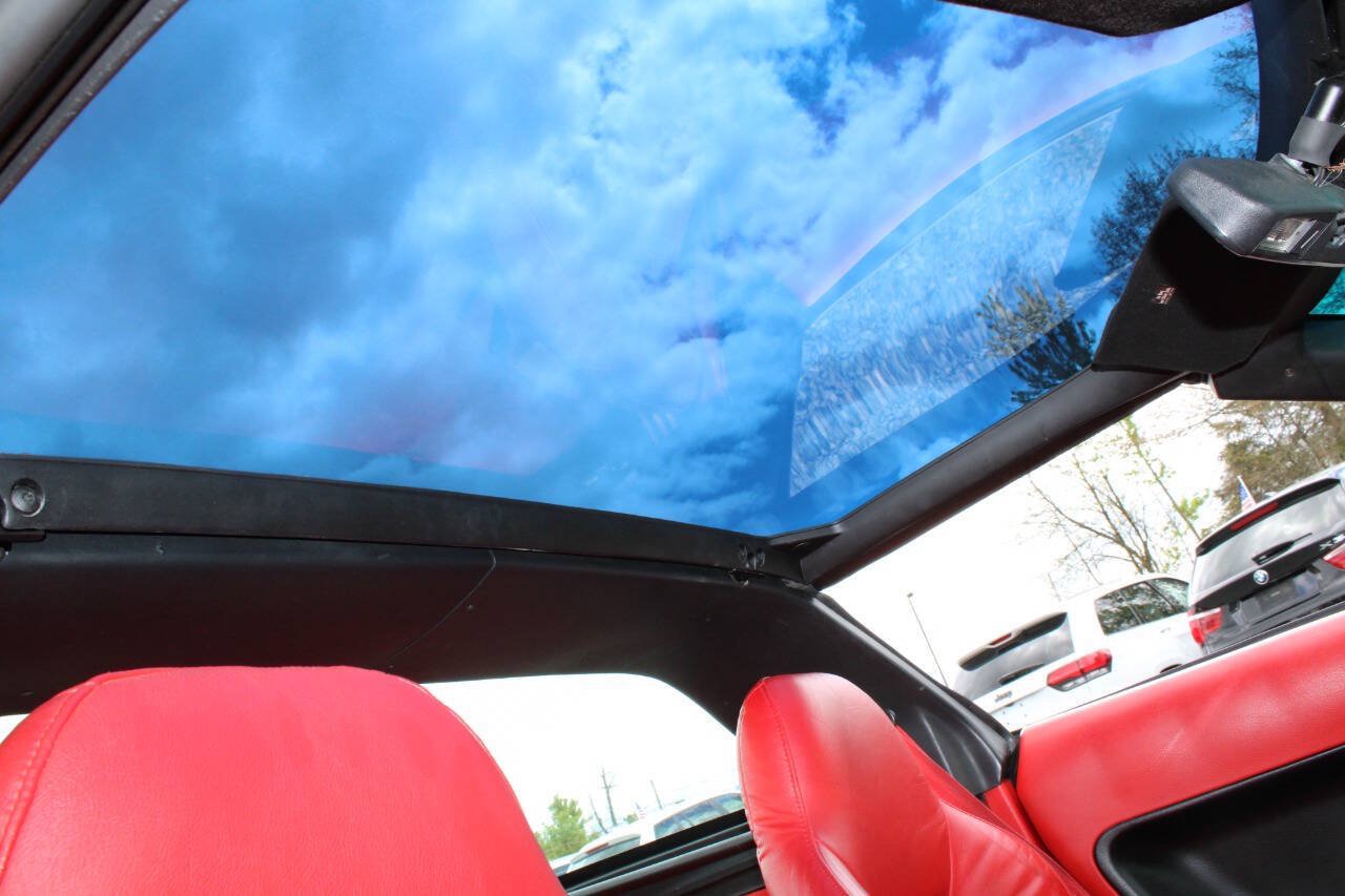 Used 1996 Chevrolet Corvette Coupe RWD image 18