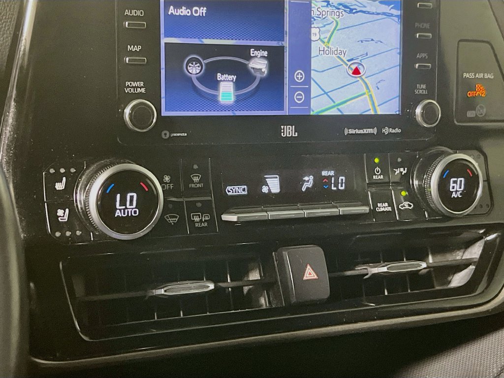Used 2021 Toyota Highlander Limited FWD image 23