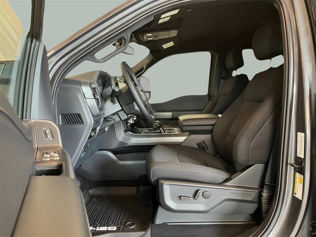 Used 2025 Ford F150 XLT w/ Equipment Group 302A MID image 40