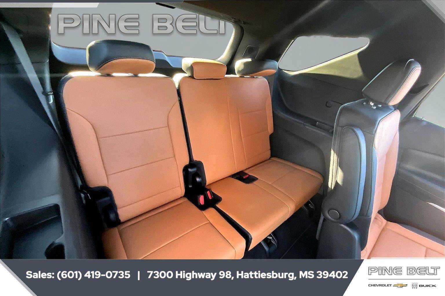New 2027 Chevrolet Traverse Z71 w/ Driver Confidence Package AWD/4WD image 21
