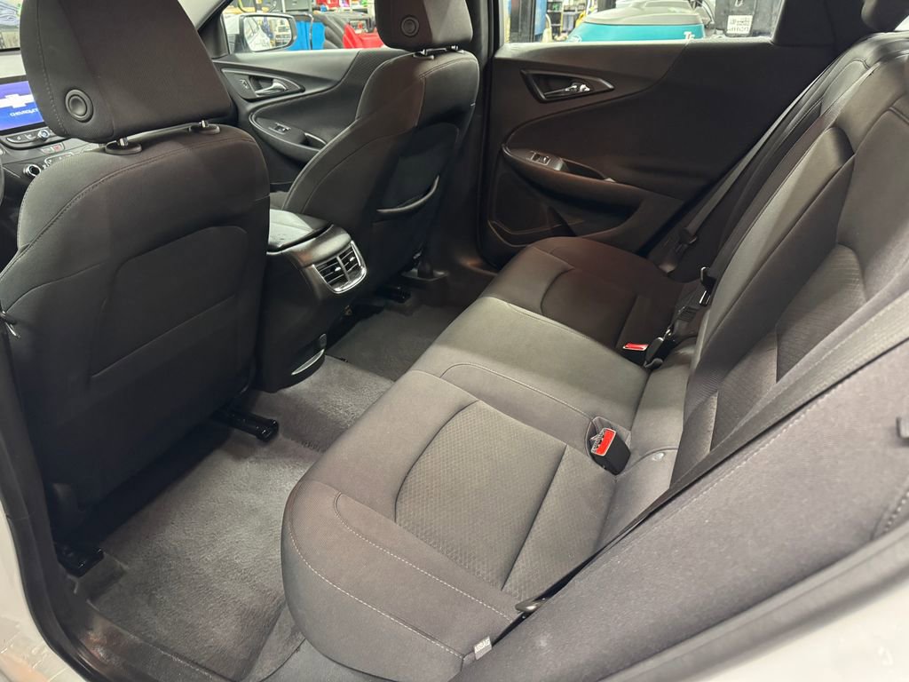 Used 2023 Chevrolet Malibu LT image 15